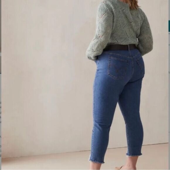 Levi's Wedgie Skinny Jeans Raw Frayed Hem Button Fly Size 16 Medium Wash Denim - Picture 2 of 13